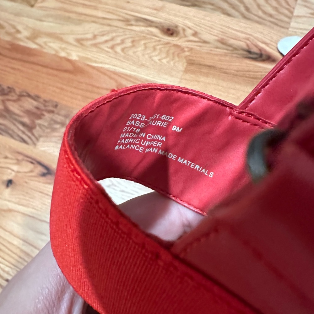 Bass Red Sandals - Picture 4 of 6